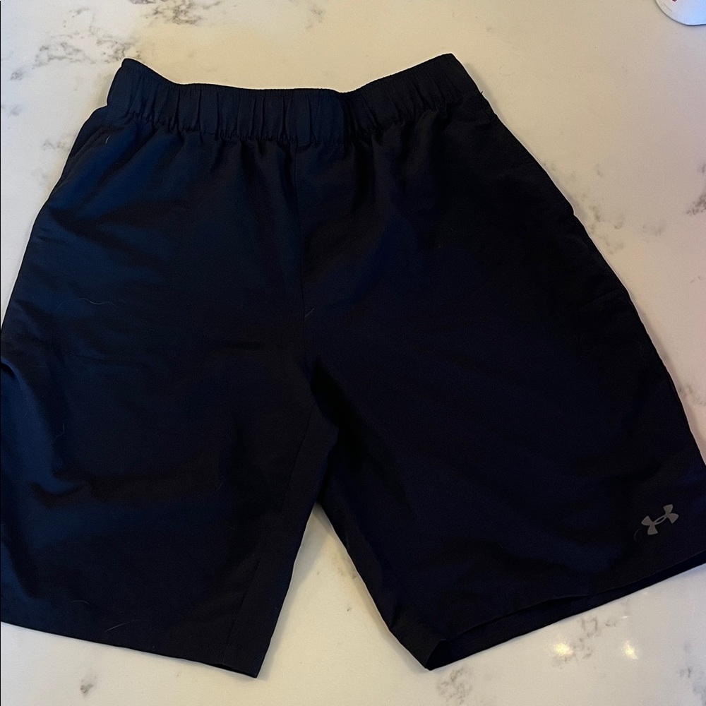 Under Armour Black YL Athletic Shorts with pockets